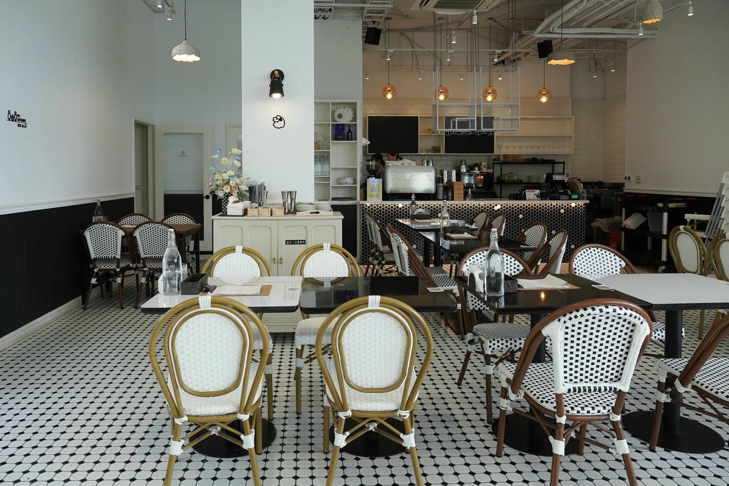 宜蘭|黑RURU CAFE ,有可愛笑笑羊的早午餐、咖啡廳 - 第4張圖