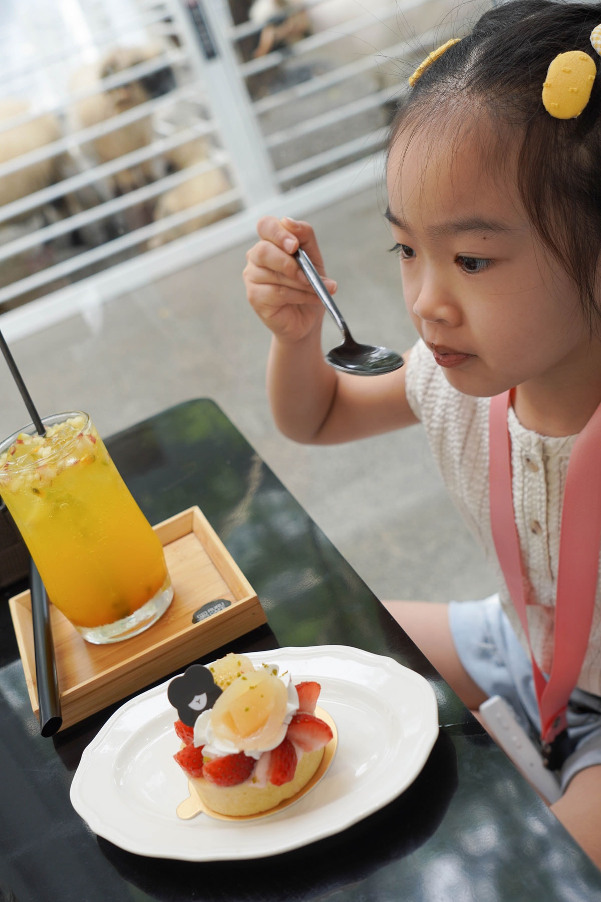 宜蘭|黑RURU CAFE ,有可愛笑笑羊的早午餐、咖啡廳 - 第9張圖