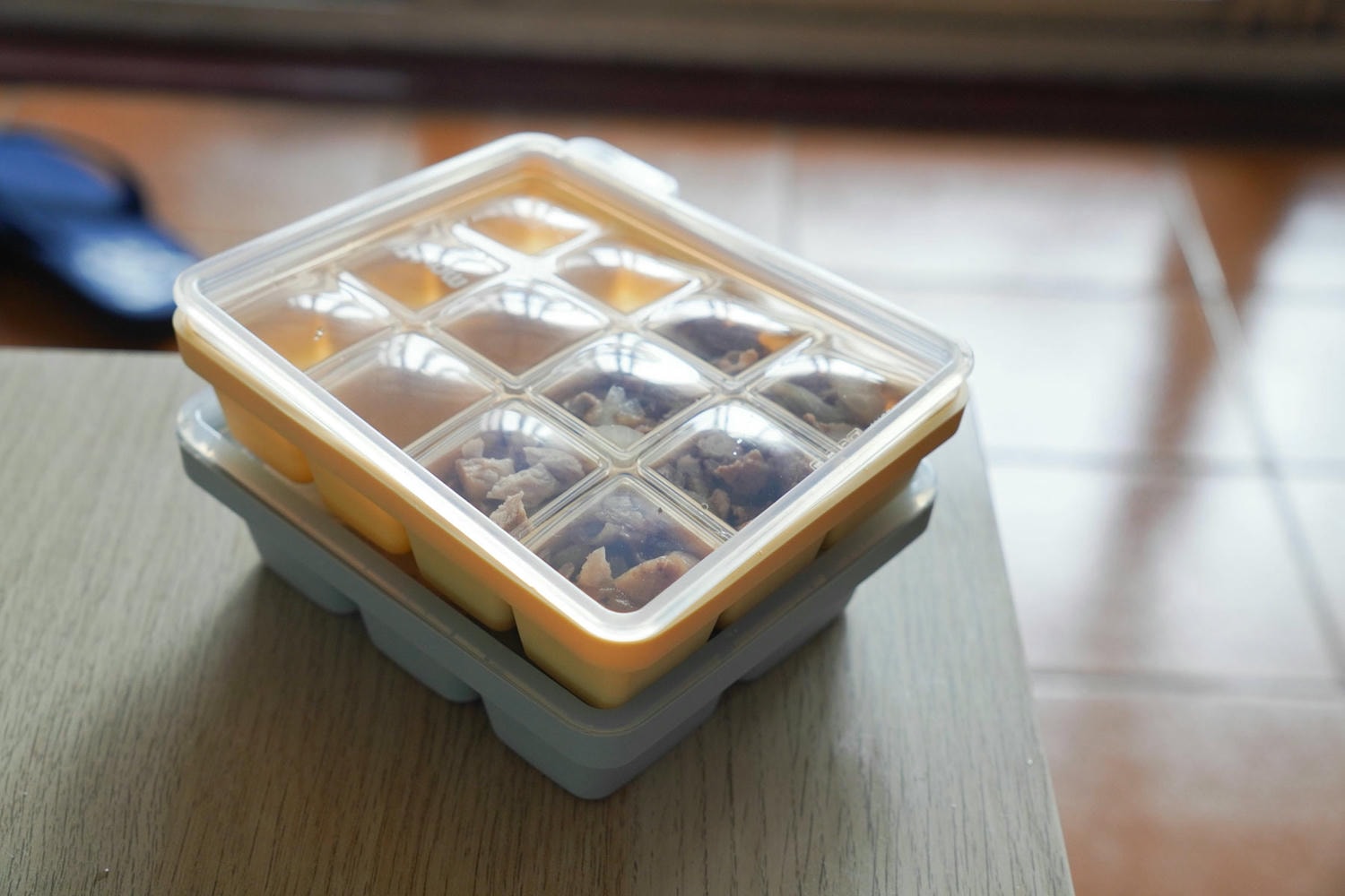 育兒|副食品階段的好幫手,Moyuum餐具/分裝盒/固齒器咬咬棒 - 第8張圖