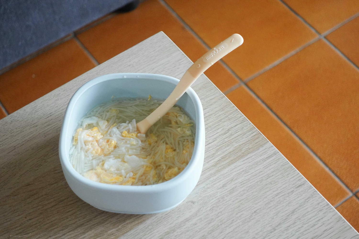 育兒|副食品階段的好幫手,Moyuum餐具/分裝盒/固齒器咬咬棒 - 第15張圖