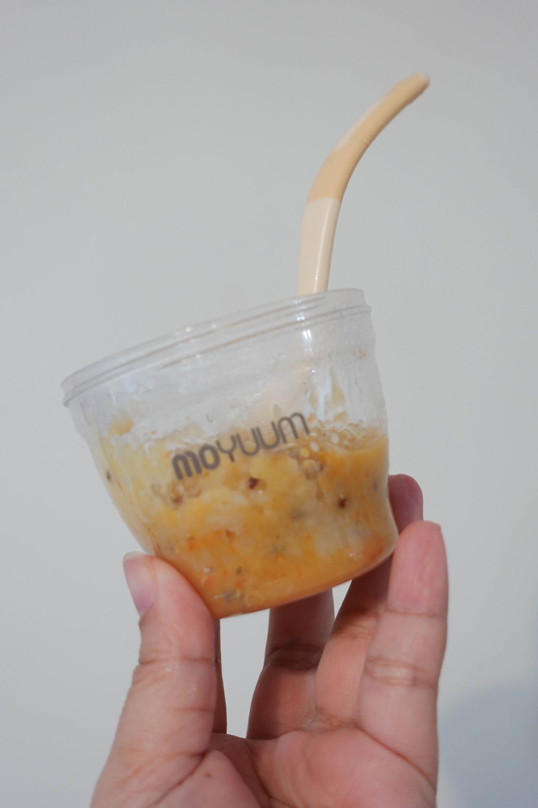 育兒|副食品階段的好幫手,Moyuum餐具/分裝盒/固齒器咬咬棒 - 第10張圖