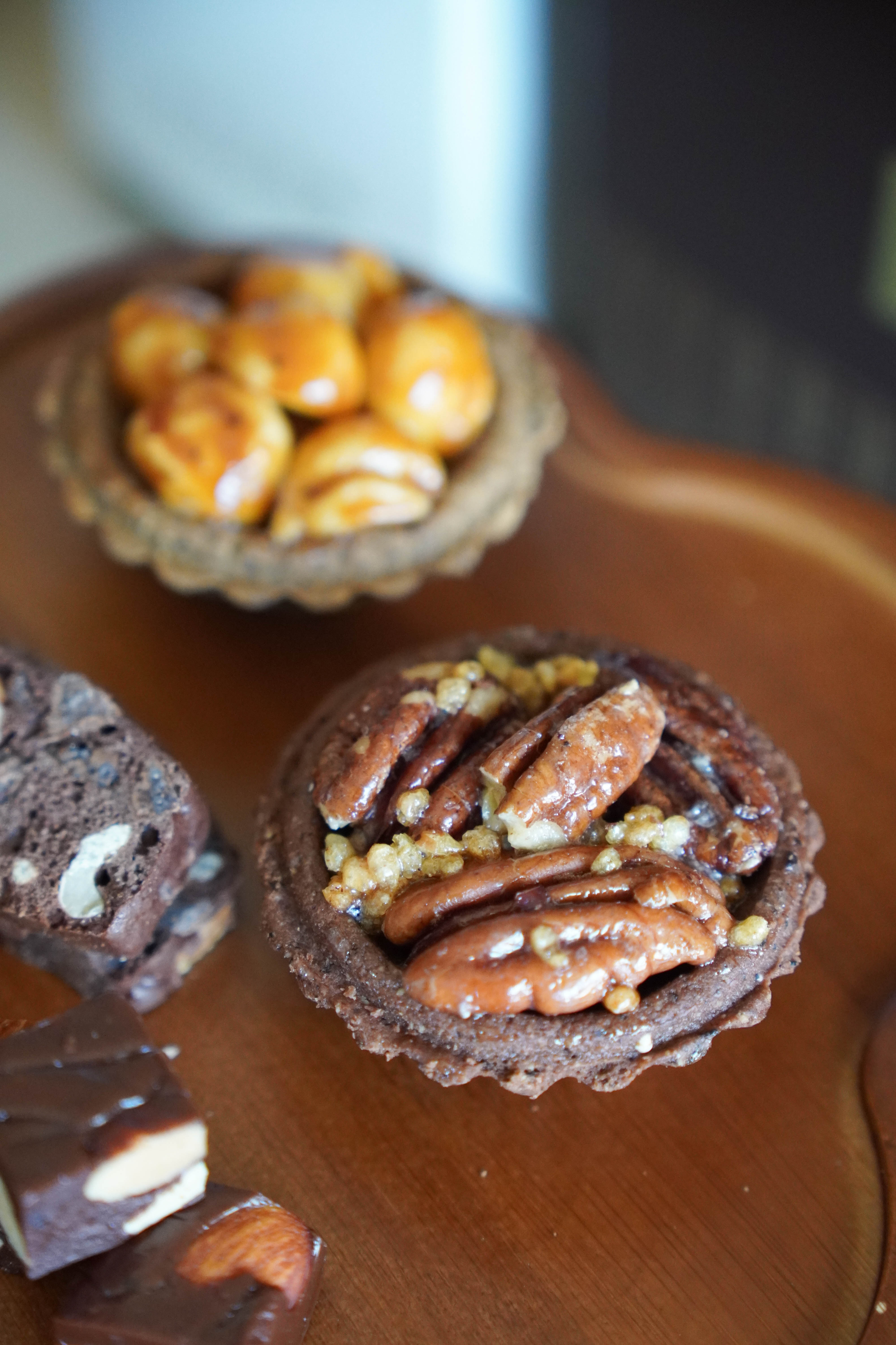 甜點|可可嘉年華,甜蜜熟成的大人系甜點,上信饌玉堅果豆塔禮盒 - 第4張圖