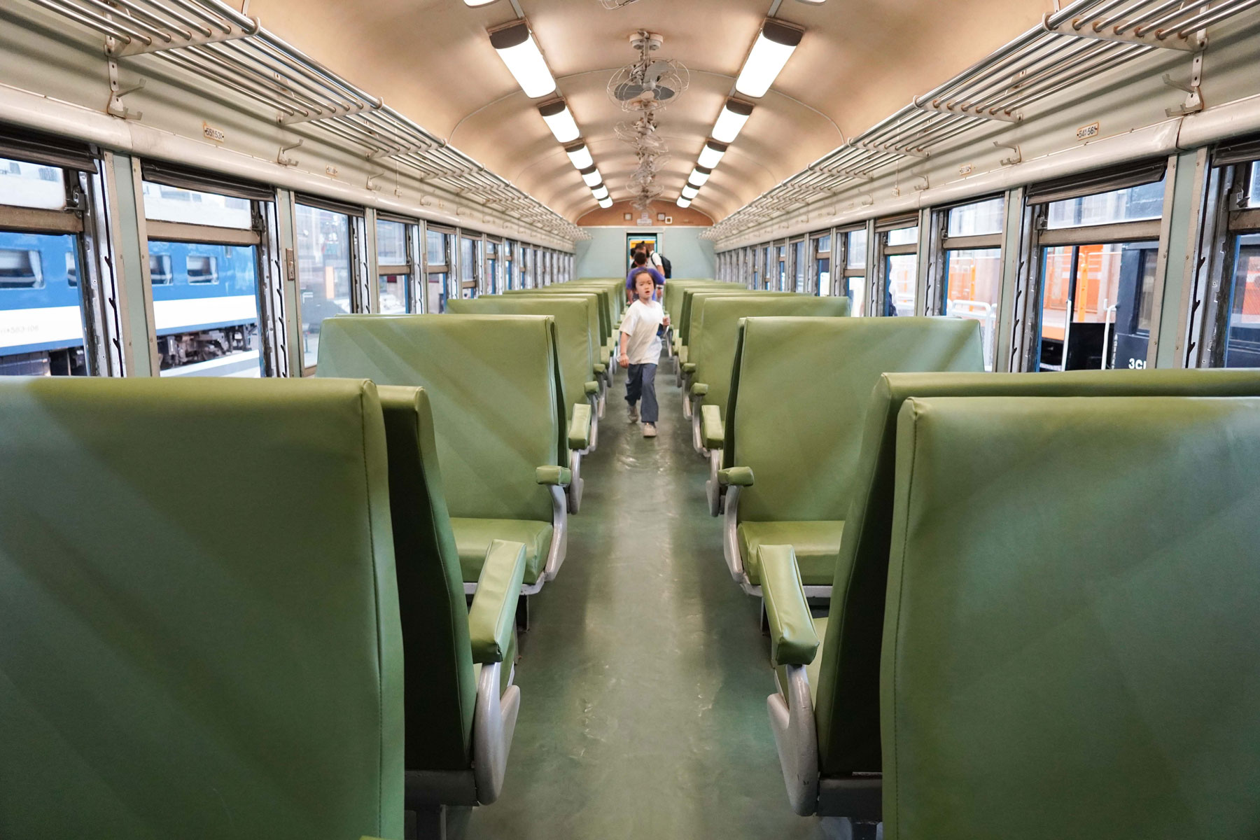 台北|親子景點,國家鐵道博物館,復古藍皮火車體驗 - 第8張圖 台北|親子景點,國家鐵道博物館,復古藍皮火車體驗